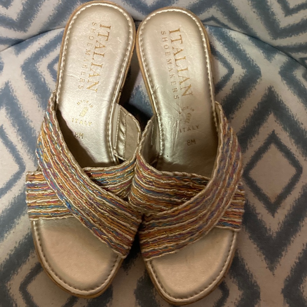 Italian Shoemakers Multicolor Braided Slide Sandals with Gold Footbed 8 🌸